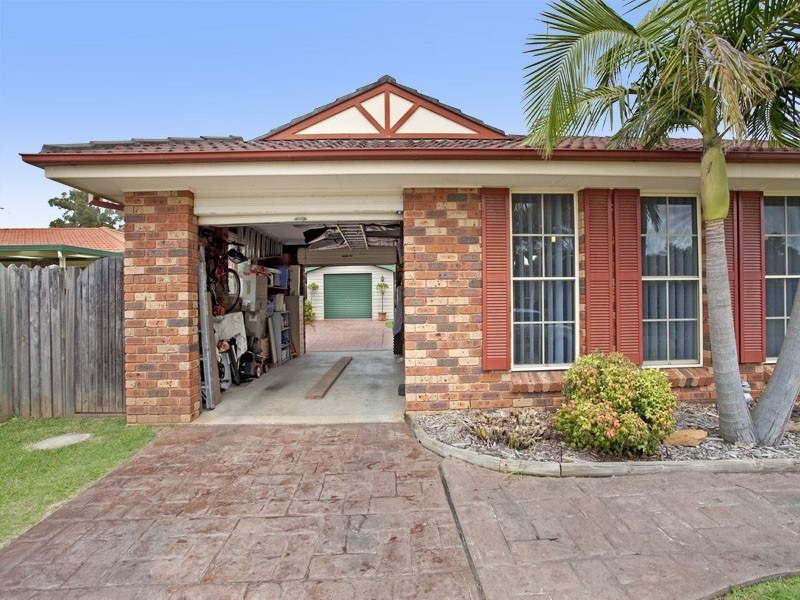Wattle Grove NSW 2173