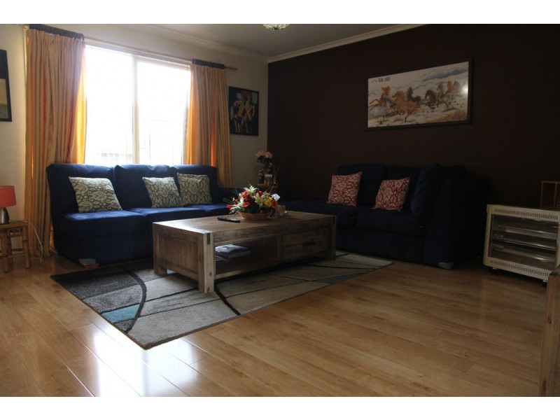 10A Wellwood Ave, Moorebank NSW 2170