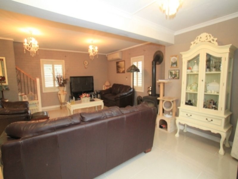 25 St Georges Cres, Sandy Point NSW 2172