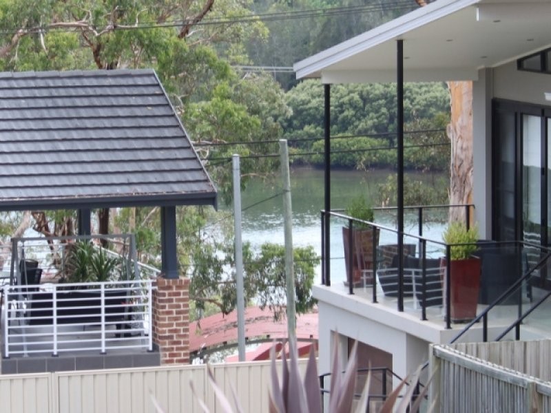 25 St Georges Cres, Sandy Point NSW 2172