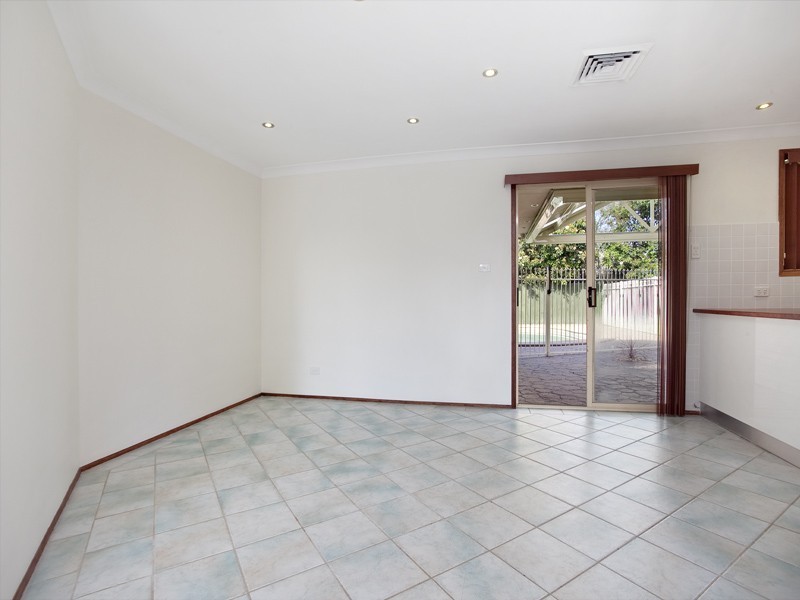 Wattle Grove NSW 2173