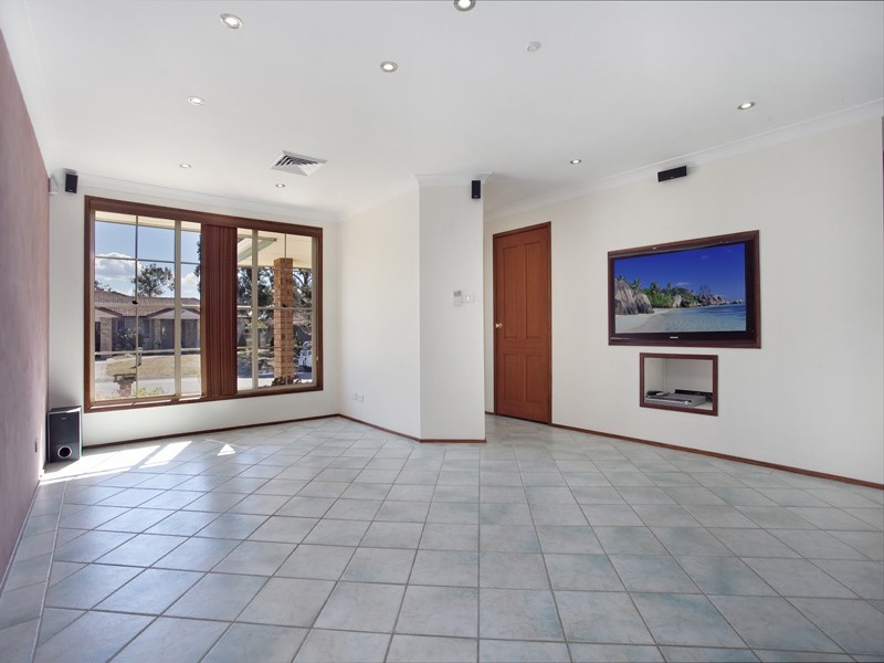 Wattle Grove NSW 2173