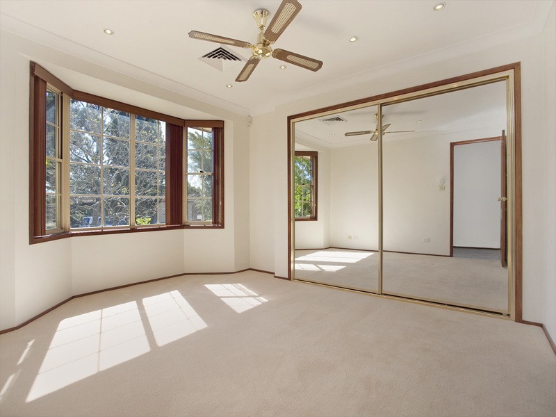 Wattle Grove NSW 2173