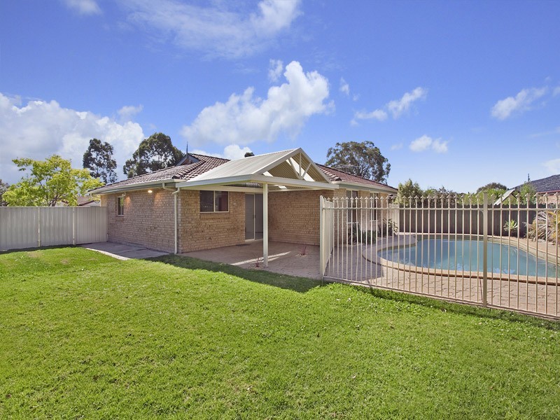 Wattle Grove NSW 2173