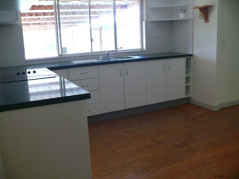 13 Adrian Street, Macquarie Fields NSW 2564