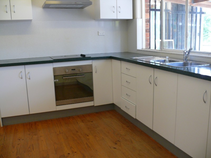 13 Adrian Street, Macquarie Fields NSW 2564