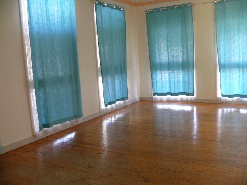 13 Adrian Street, Macquarie Fields NSW 2564