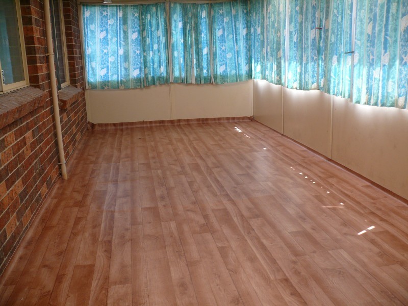 13 Adrian Street, Macquarie Fields NSW 2564