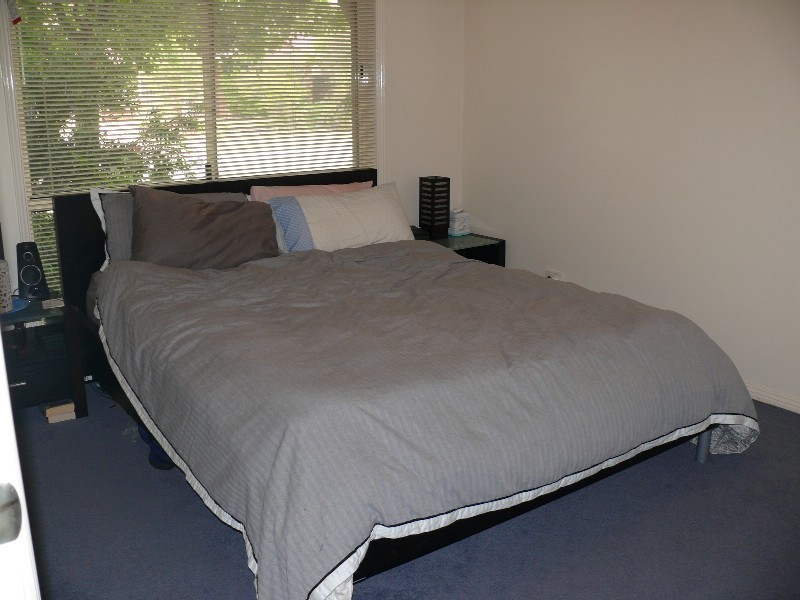 Wattle Grove NSW 2173