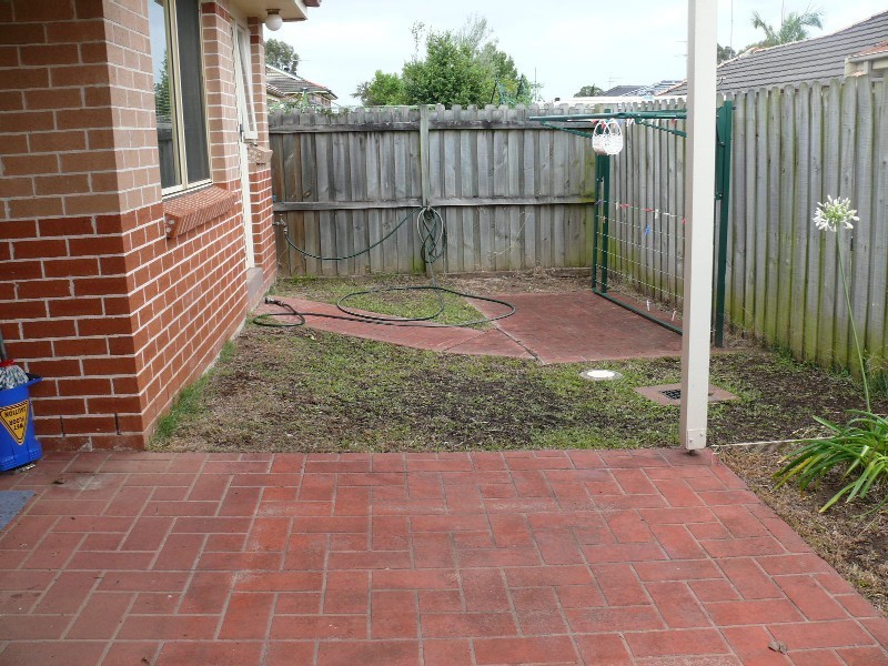 Wattle Grove NSW 2173