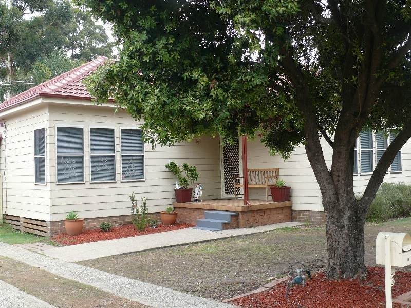 Wattle Grove NSW 2173