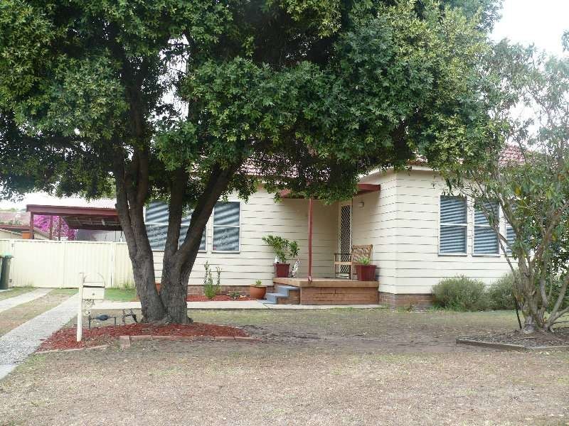Wattle Grove NSW 2173