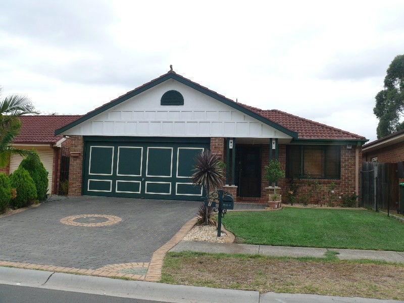 Wattle Grove NSW 2173