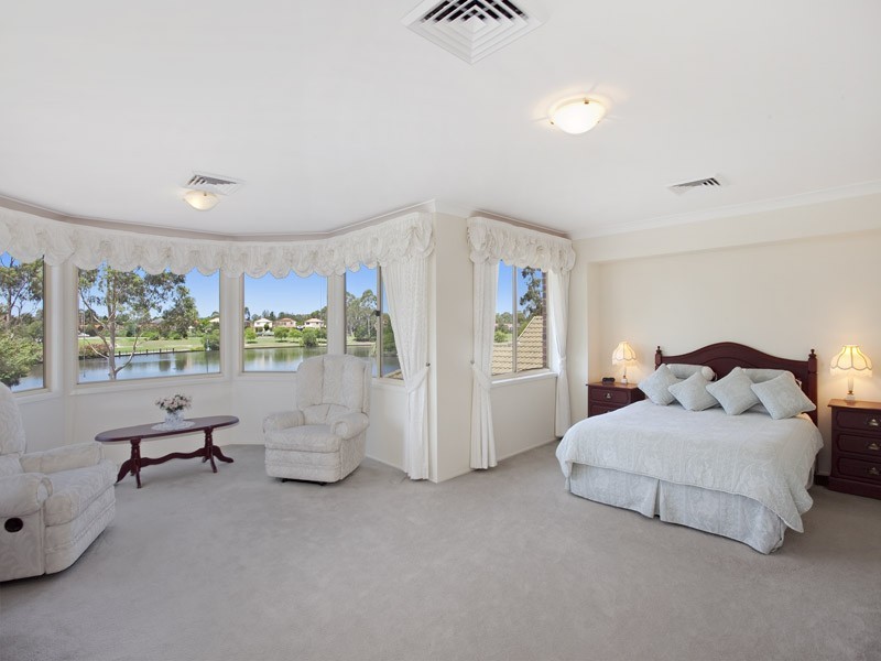 Wattle Grove NSW 2173