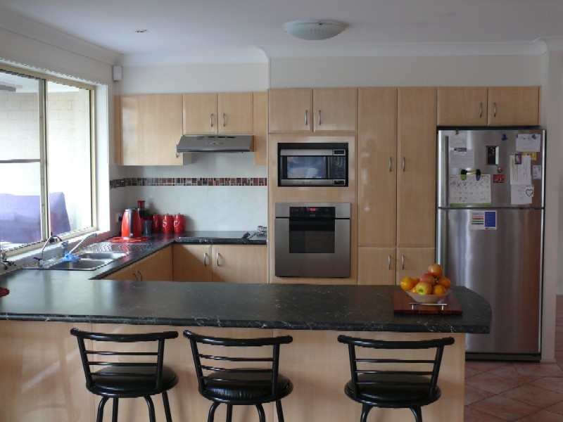 Wattle Grove NSW 2173