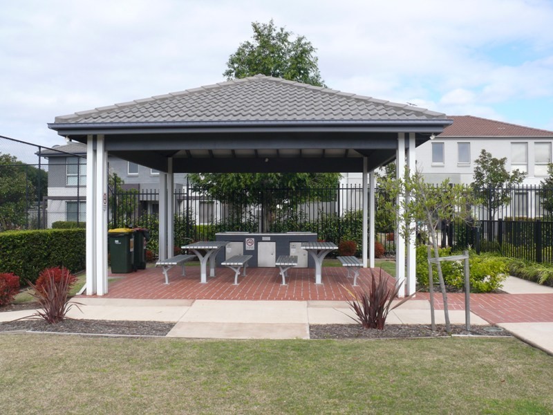 23 Whitfield Pde, Hammondville NSW 2170