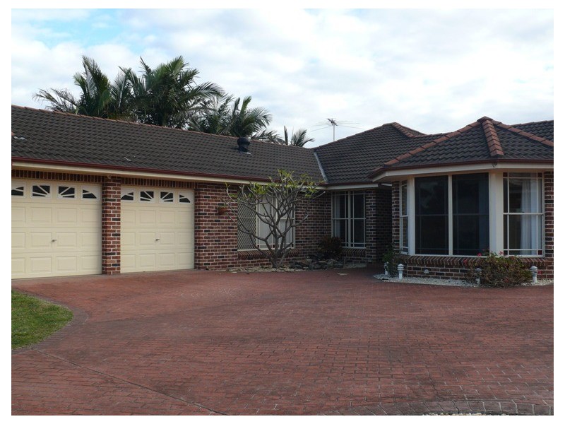 Wattle Grove NSW 2173