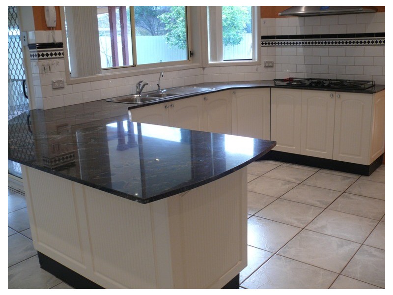 Wattle Grove NSW 2173