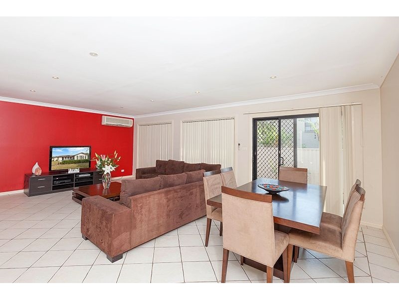 45 Miri Cres, Holsworthy NSW 2173
