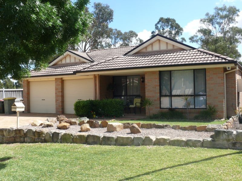 1 Classers Pl, Currans Hill NSW 2567