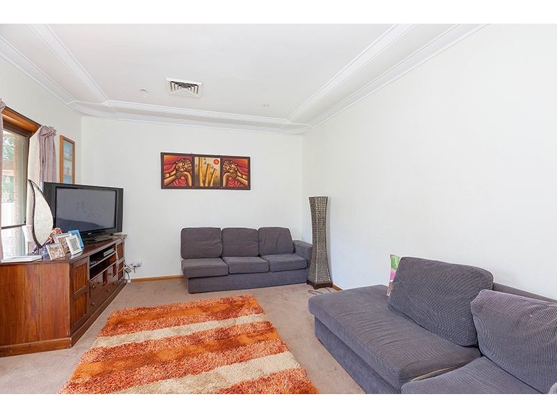 54 Market St, Moorebank NSW 2170
