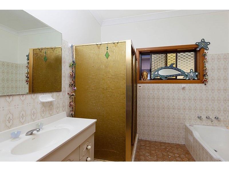 54 Market St, Moorebank NSW 2170