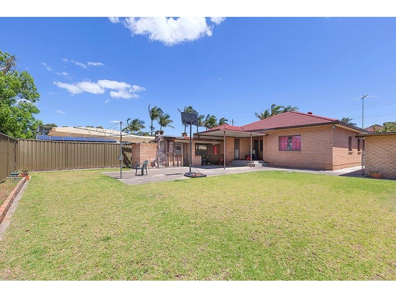 54 Market St, Moorebank NSW 2170