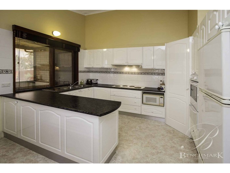 15 Norman Ave, Hammondville NSW 2170