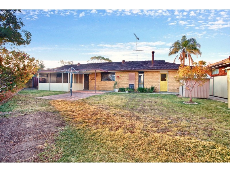 14 Hillcrest ave, Moorebank NSW 2170