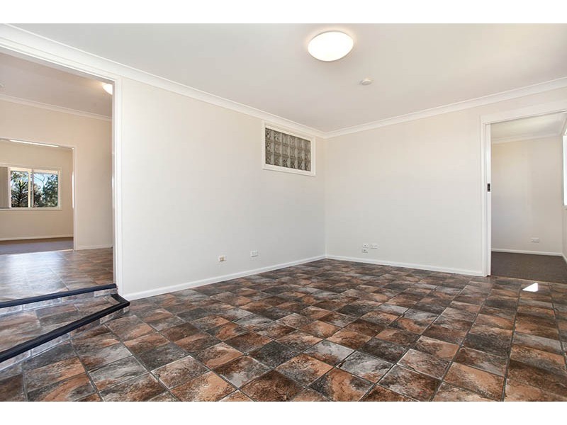 31 Sligar Avenue, Hammondville NSW 2170