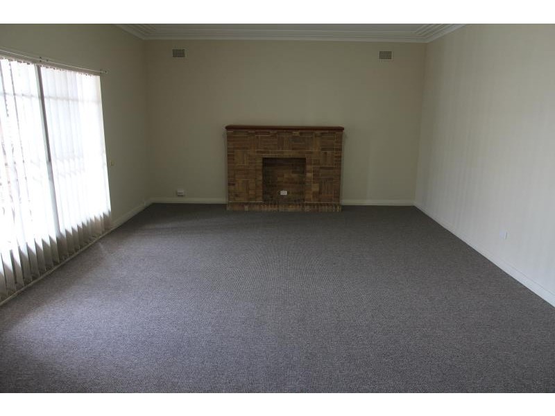 88 Kiora, Miranda NSW 2228