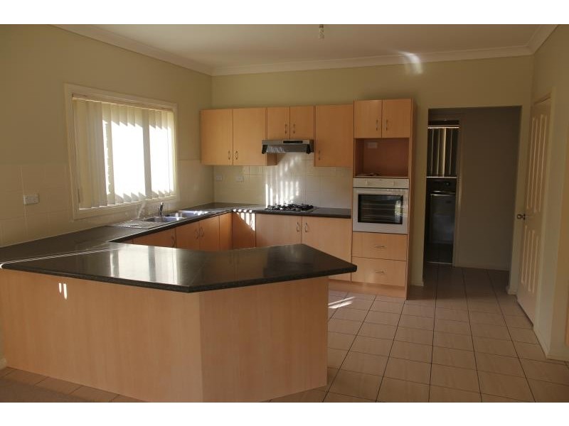 42A Stewart Ave, Hammondville NSW 2170