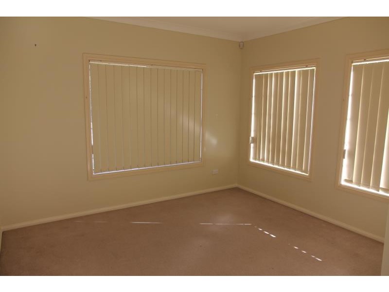 42A Stewart Ave, Hammondville NSW 2170