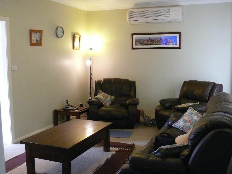 13 Bridges Ave, Wattle Grove NSW 2173