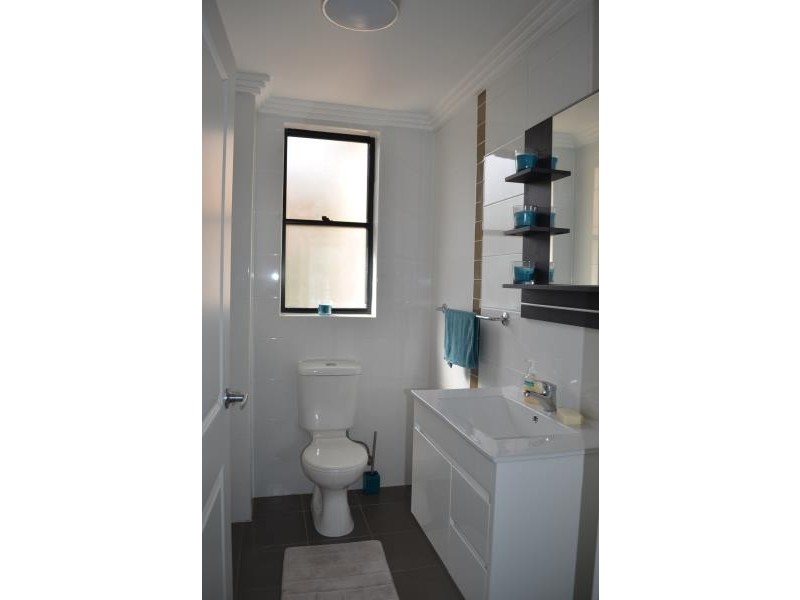 2/29 IKARA CRS, Moorebank NSW 2170