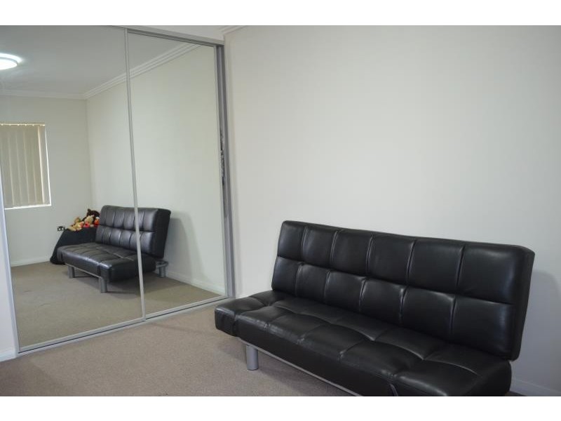 2/29 IKARA CRS, Moorebank NSW 2170