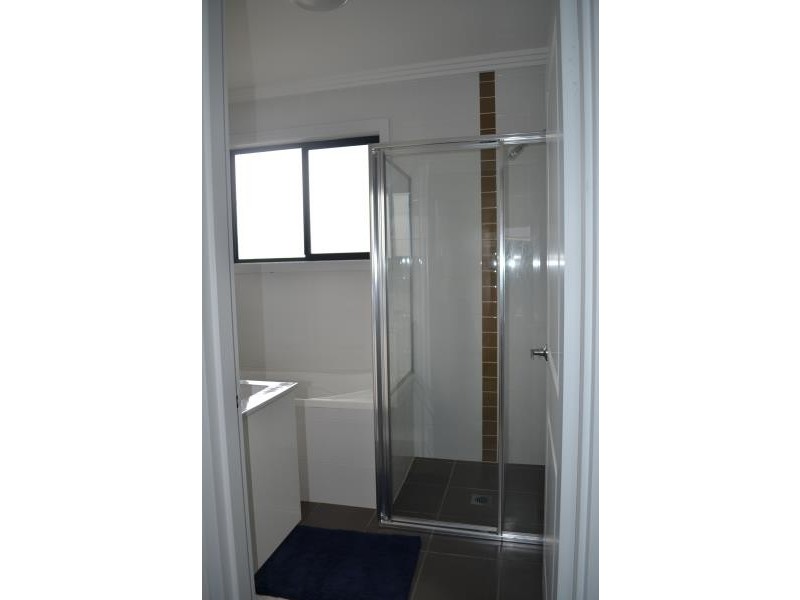 2/29 IKARA CRS, Moorebank NSW 2170