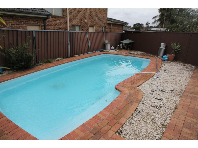 2 Curtis Crescent, Moorebank NSW 2170