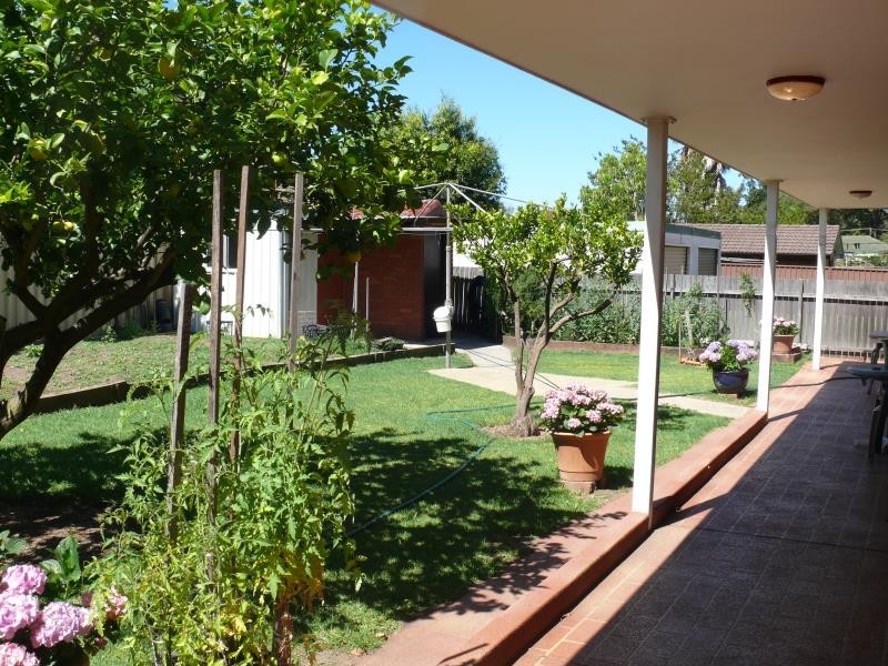 15 Hillcrest Avenue, Moorebank NSW 2170