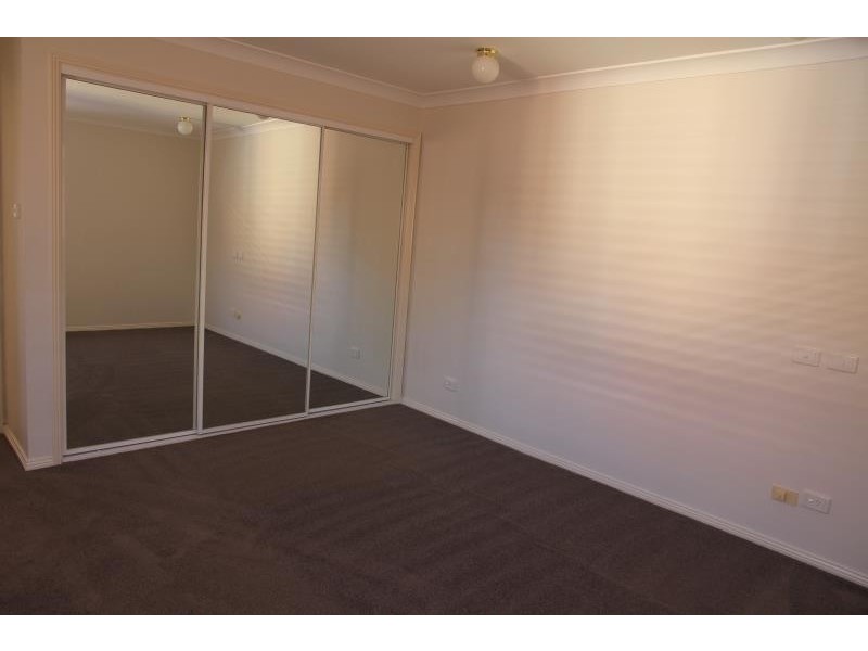 Wattle Grove NSW 2173