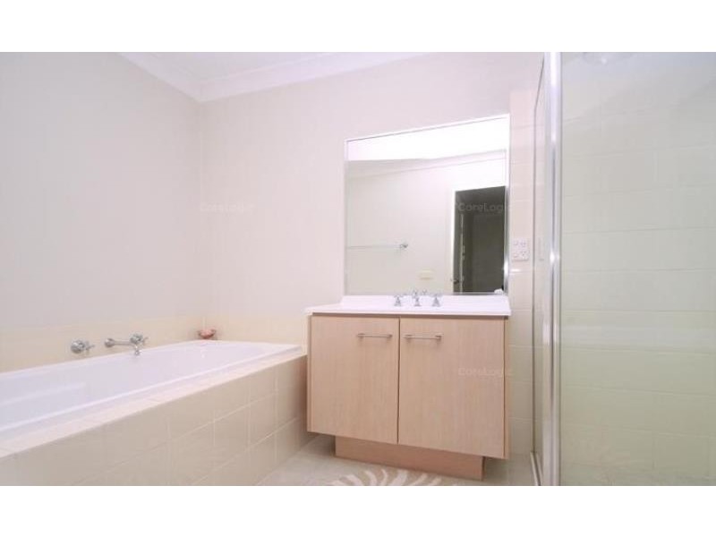 5 Margate Avenue, Holsworthy NSW 2173