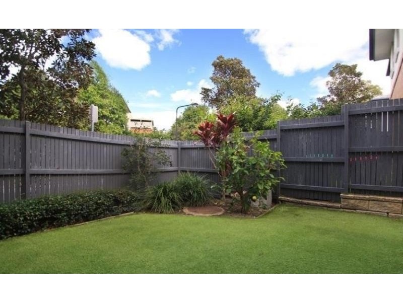 5 Margate Avenue, Holsworthy NSW 2173