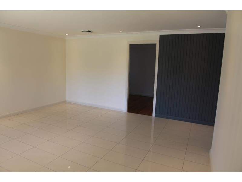 28 Junction Road, Moorebank NSW 2170