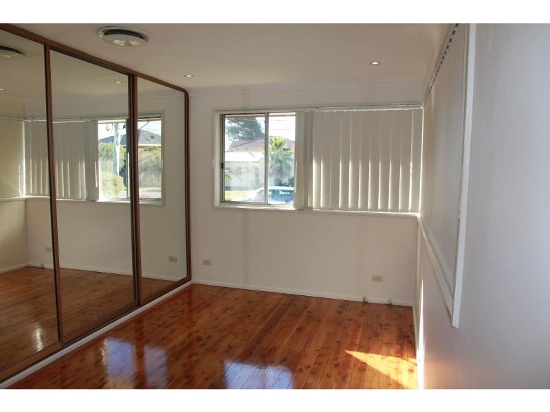 28 Junction Road, Moorebank NSW 2170