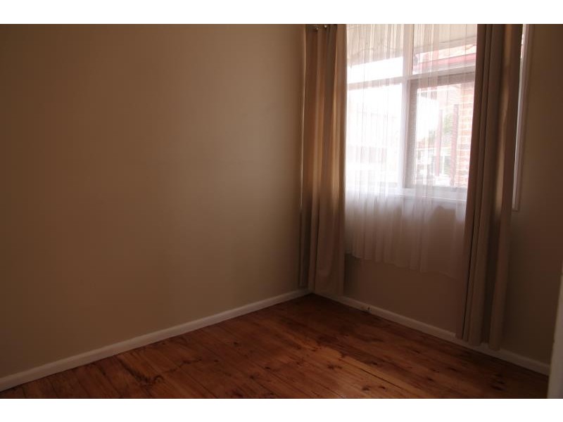 2A Bradshaw Ave, Moorebank NSW 2170