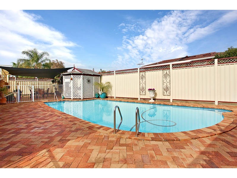 32 Whelan Avenue, Chipping Norton NSW 2170