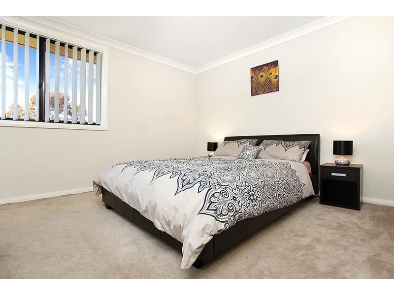 2/10 Lighthorse Parade, Holsworthy NSW 2173