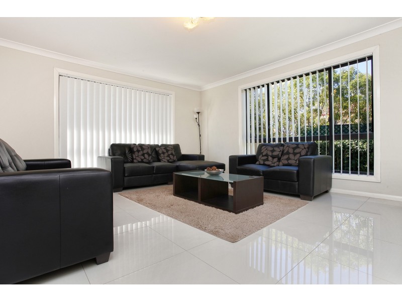 2/10 Lighthorse Parade, Holsworthy NSW 2173