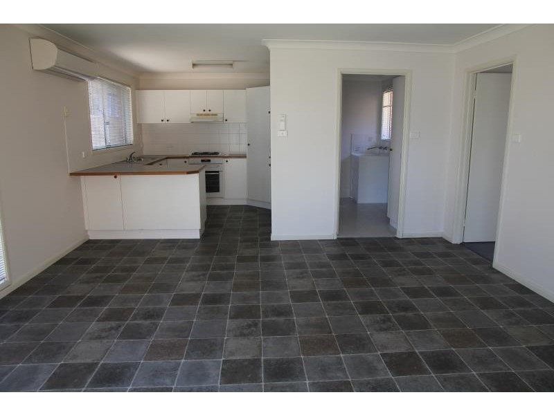 8 Larra Court, Wattle Grove, Wattle Grove NSW 2173