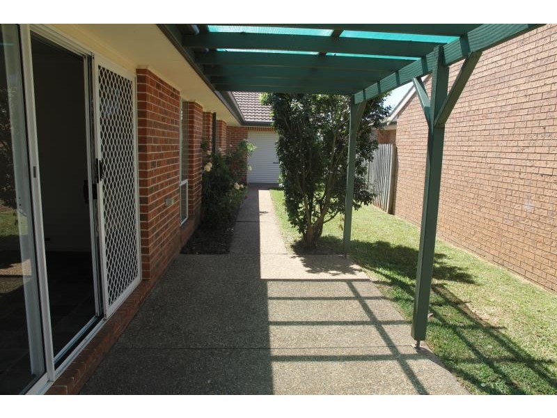 8 Larra Court, Wattle Grove, Wattle Grove NSW 2173